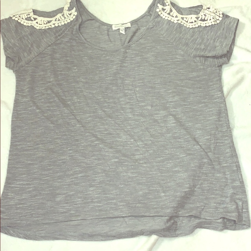 Aeropostale shoulder cutout detail short sleeve